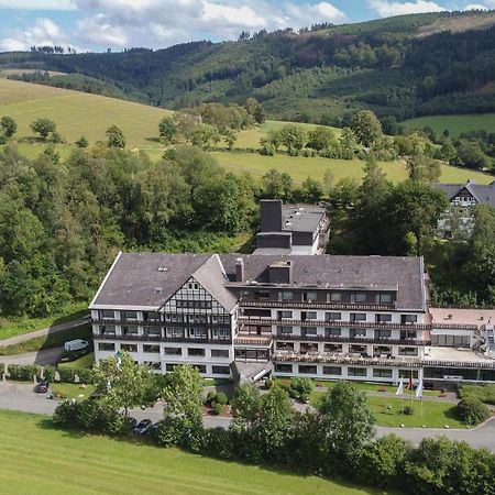 Sauerland Alpin Hotel Schmallenberg Esterno foto